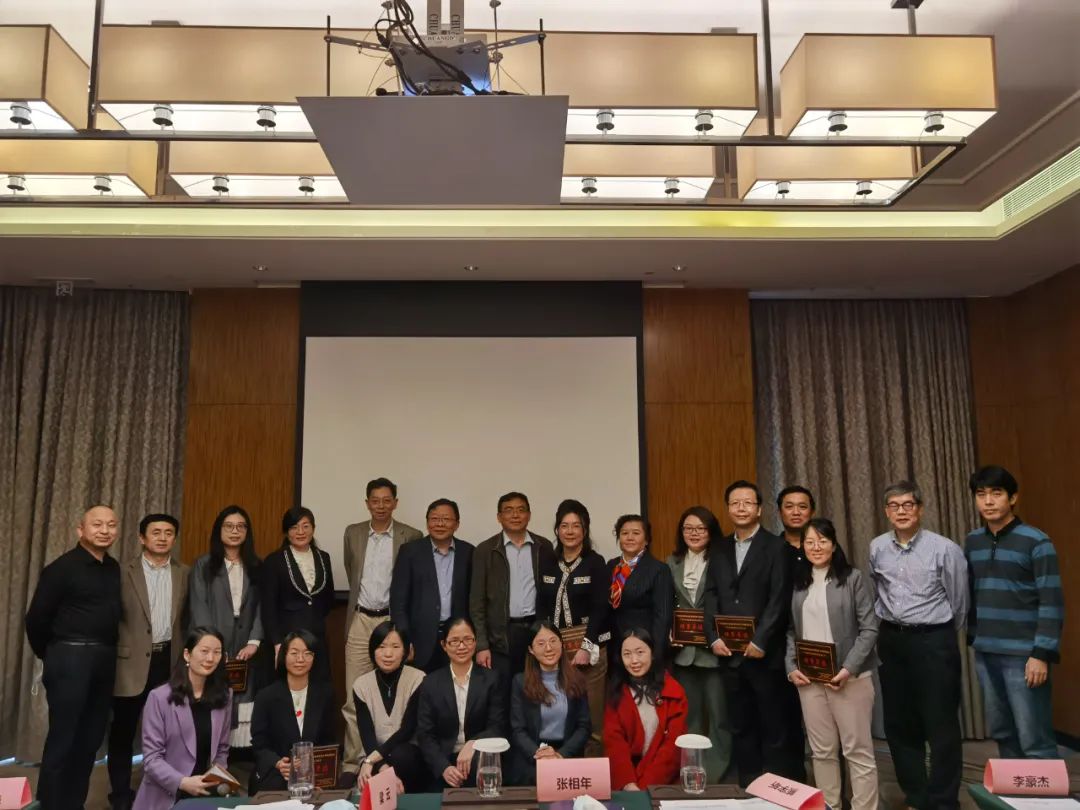 廣州市新發(fā)傳染病疫苗研發(fā)技術(shù)創(chuàng)新促進會昨日成立，博濟醫(yī)藥董事長王廷春榮膺首任會長！